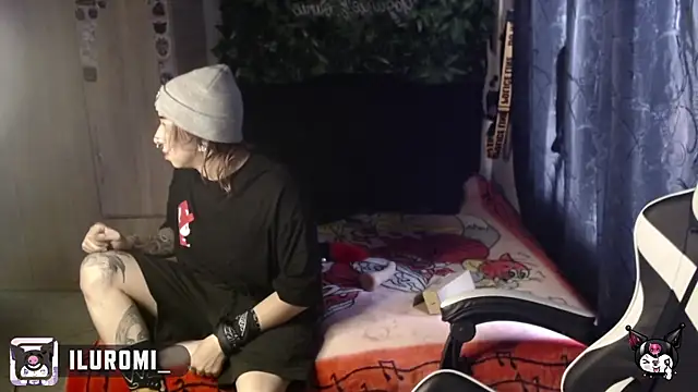 Snapshot of Iluromi chatting on September 30, 2025, 3:39 pm Iluromi online show from September 30, 2025, 3:39 pm