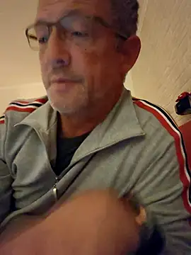 TommyTom76 online show from October 20, 2025, 8:20 pm