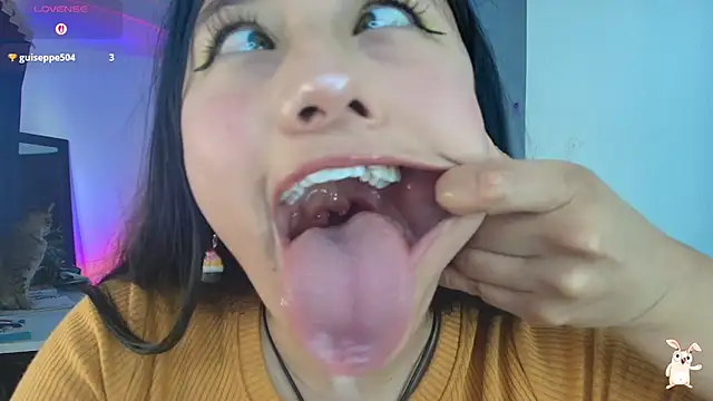 Hinata 21  online show from December 17, 2025, 8:48 pm