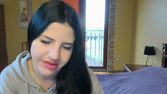 Malibu J online show from November 4, 2025, 7:51 am