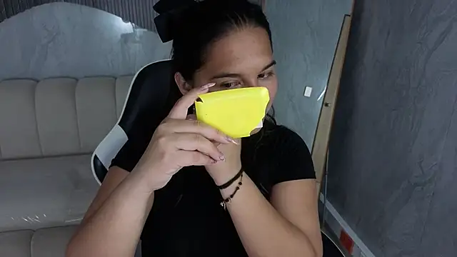 Saraah Tx online show from November 27, 2025, 2:57 am