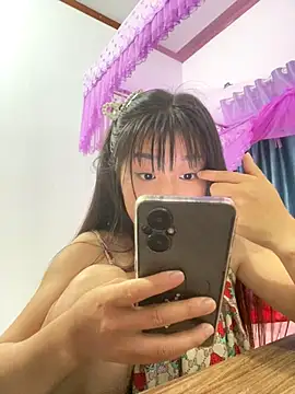 Snapshot of Lie_liee chatting on October 1, 2025, 3:45 am Lie liee online show from October 1, 2025, 3:45 am