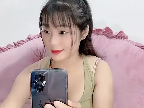 Snapshot of Lie_liee chatting on October 30, 2025, 1:12 pm Lie liee online show from October 30, 2025, 1:12 pm