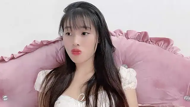 Snapshot of Lie_liee chatting on November 7, 2025, 2:39 pm Lie liee online show from November 7, 2025, 2:39 pm