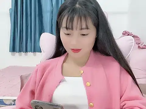 Snapshot of Lie_liee chatting on November 14, 2025, 12:37 pm Lie liee online show from November 14, 2025, 12:37 pm