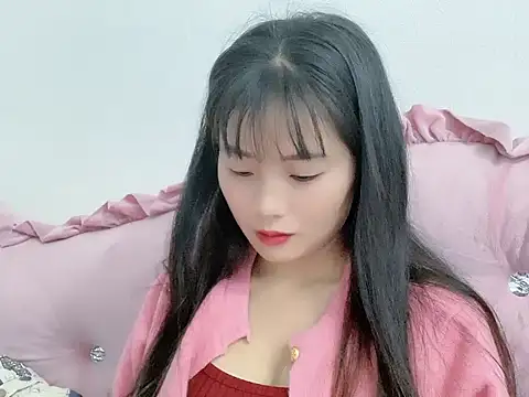 Snapshot of Lie_liee chatting on November 15, 2025, 8:16 pm Lie liee online show from November 15, 2025, 8:16 pm