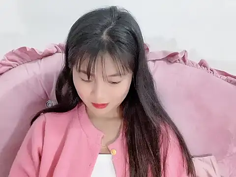 Snapshot of Lie_liee chatting on November 18, 2025, 1:11 am Lie liee online show from November 18, 2025, 1:11 am