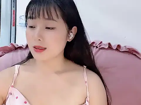 Lie liee online show from June 26, 2026, 2:10 pm