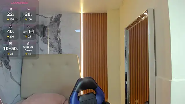 SAMANTHABENET online show from June 2, 2026, 7:16 pm