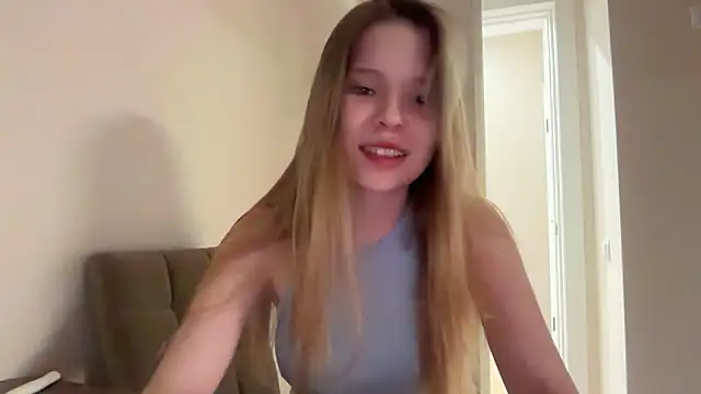 Snapshot of CandysRose chatting on May 9, 2026, 8:58 pm CandysRose online show from May 9, 2026, 8:58 pm