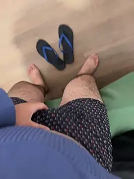 herinhos38 online show from September 30, 2025, 8:19 am