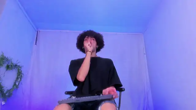 Snapshot of josesweet_ chatting on September 26, 2025, 5:39 pm josesweet  online show from September 26, 2025, 5:39 pm