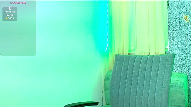 Snapshot of Sally_Ricci chatting on October 2, 2025, 11:17 am Sally Ricci online show from October 2, 2025, 11:17 am