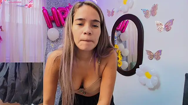 Snapshot of Sally_Ricci chatting on January 16, 2026, 2:32 pm Sally Ricci online show from January 16, 2026, 2:32 pm