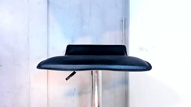 Bigcock 27cmt online show from October 18, 2025, 9:54 am