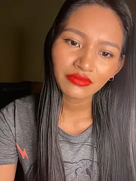 fenixzara online show from September 25, 2025, 4:21 pm