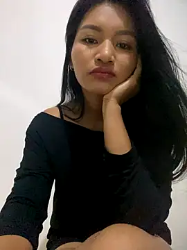 fenixzara online show from September 28, 2025, 9:09 pm