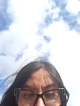 carly crazy student online show from October 3, 2025, 8:39 pm