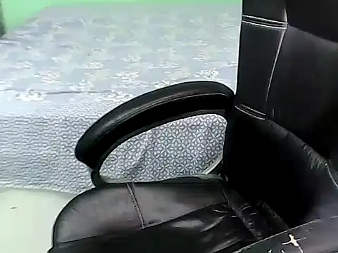 BABITA KUMARII online show from April 13, 2026, 4:56 pm