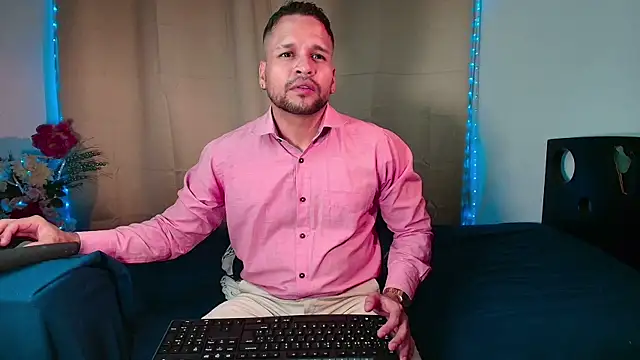 LucasGaeel online show from February 5, 2026, 12:04 am