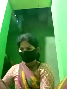 Cuty nensi online show from October 29, 2025, 2:47 am