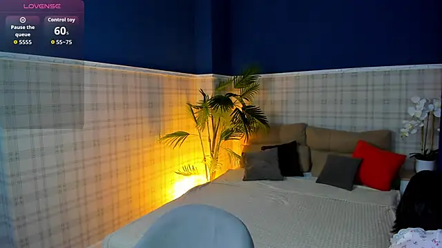 Michelle Murray online show from October 16, 2025, 1:06 am