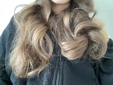 Snapshot of kisssangel chatting on September 24, 2025, 8:39 am kisssangel online show from September 24, 2025, 8:39 am