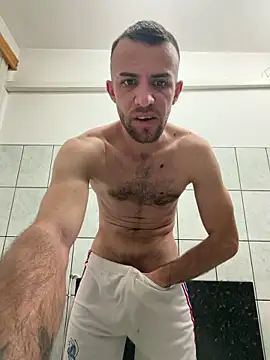 Snapshot of sexyman1936 chatting on February 5, 2026, 9:36 am sexyman1936 online show from February 5, 2026, 9:36 am