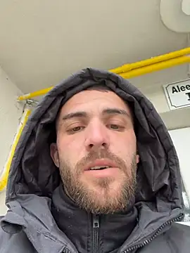 Snapshot of sexyman1936 chatting on February 23, 2026, 11:29 am sexyman1936 online show from February 23, 2026, 11:29 am