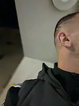 Snapshot of sexyman1936 chatting on February 24, 2026, 5:33 pm sexyman1936 online show from February 24, 2026, 5:33 pm