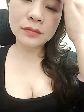 Girl Shy2000 online show from February 22, 2026, 4:05 pm