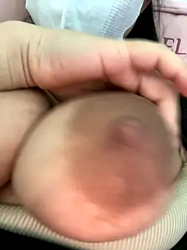 Snapshot of kamdan12 chatting on October 10, 2025, 5:06 am kamdan12 online show from October 10, 2025, 5:06 am