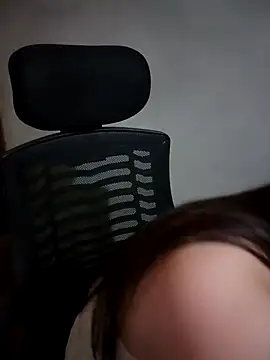 Meoweo 23 online show from October 15, 2025, 10:21 pm