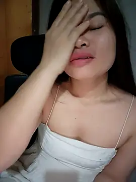 Meoweo 23 online show from November 7, 2025, 9:48 pm