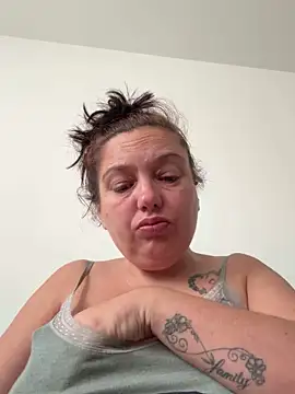 Eleanorxx online show from October 2, 2025, 8:10 am