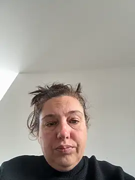 Eleanorxx online show from October 6, 2025, 8:56 am