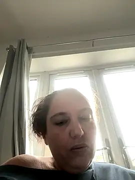 Eleanorxx online show from October 17, 2025, 3:25 pm