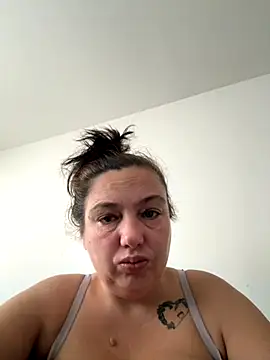 Eleanorxx online show from October 27, 2025, 8:07 am