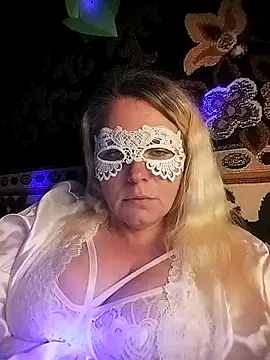 Snapshot of Fiona696 chatting on September 25, 2025, 6:11 pm Fiona696 online show from September 25, 2025, 6:11 pm