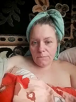 Snapshot of Fiona696 chatting on October 11, 2025, 9:52 am Fiona696 online show from October 11, 2025, 9:52 am