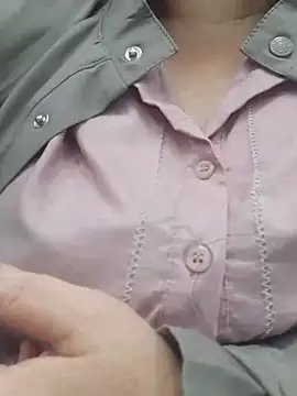 Kimkhaepretty online show from October 9, 2025, 6:55 am