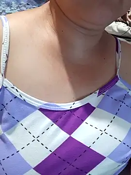 Kimkhaepretty online show from February 4, 2026, 3:29 pm