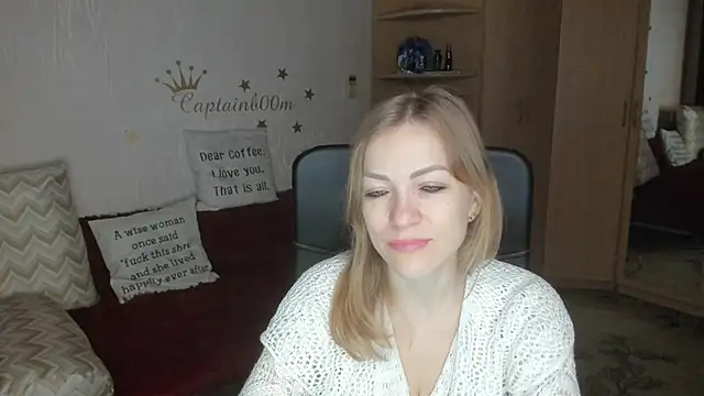 Tiffany Bates online show from October 20, 2025, 3:18 am