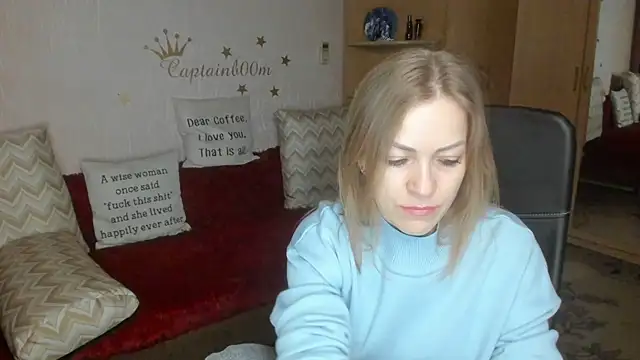 Tiffany Bates online show from November 26, 2025, 3:18 am