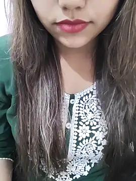 Miss Rose   online show from November 17, 2025, 3:18 pm