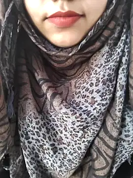 Miss Rose   online show from March 29, 2026, 7:25 pm