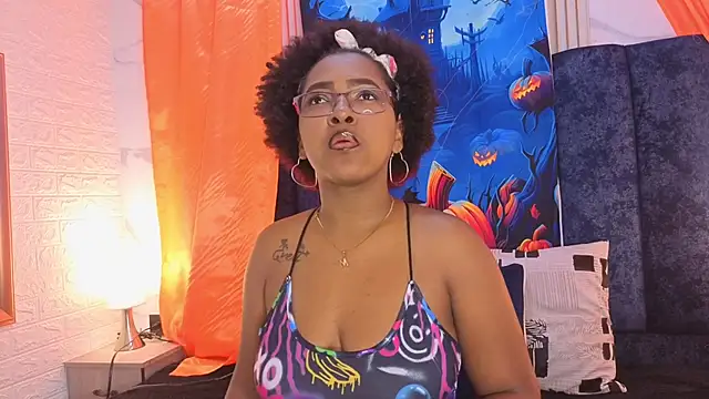 nayrarios online show from October 14, 2025, 11:11 am