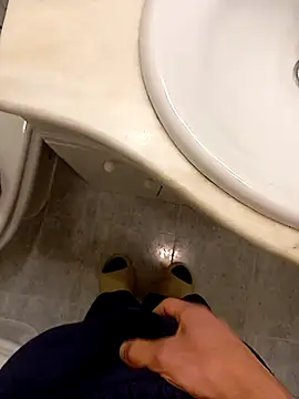 ruiiizz online show from March 29, 2026, 3:45 pm