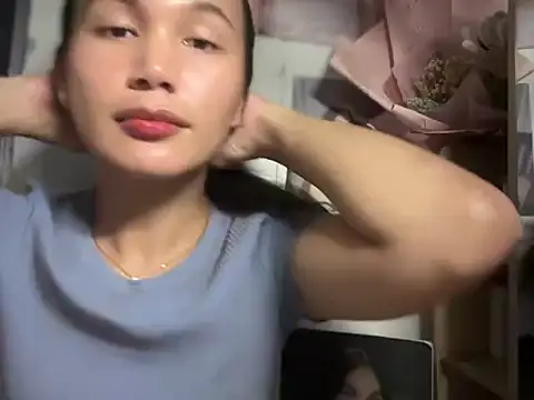 FelicityLincoln online show from May 16, 2026, 2:49 pm