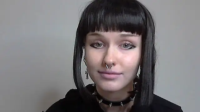 Snapshot of Paradoxy_ chatting on October 5, 2025, 6:17 pm Paradoxy online show from October 5, 2025, 6:17 pm